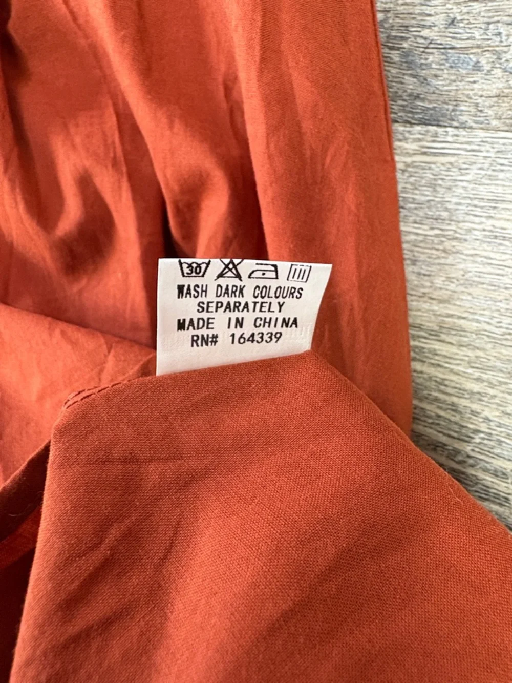 SOLD IN STORE Petal + Pup Smocked Puff Sleeve Midi Dress Rust Orange NWT Size US - Picture 9 of 13